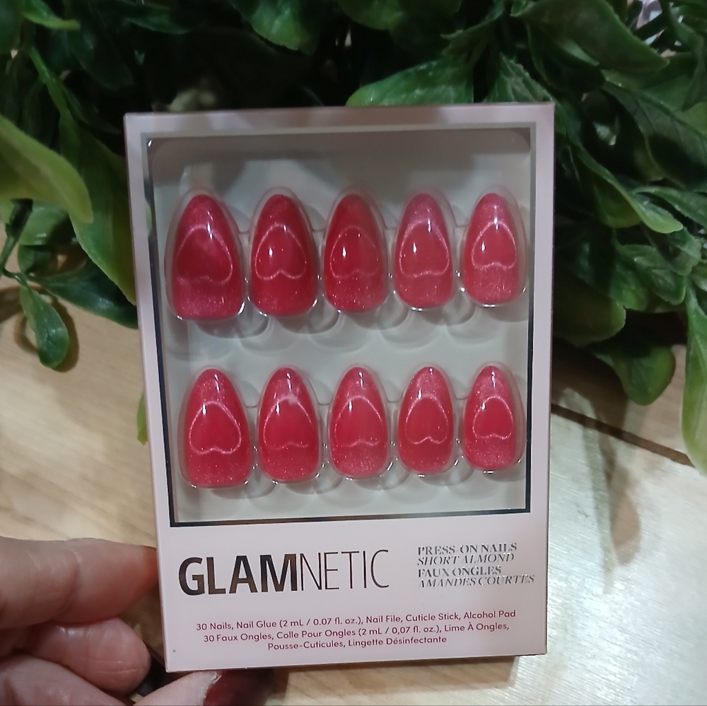 NIB Glamnetic New Collection Color ~ Text Me Back Sealed SOLD OUT ONLINE INSTORE